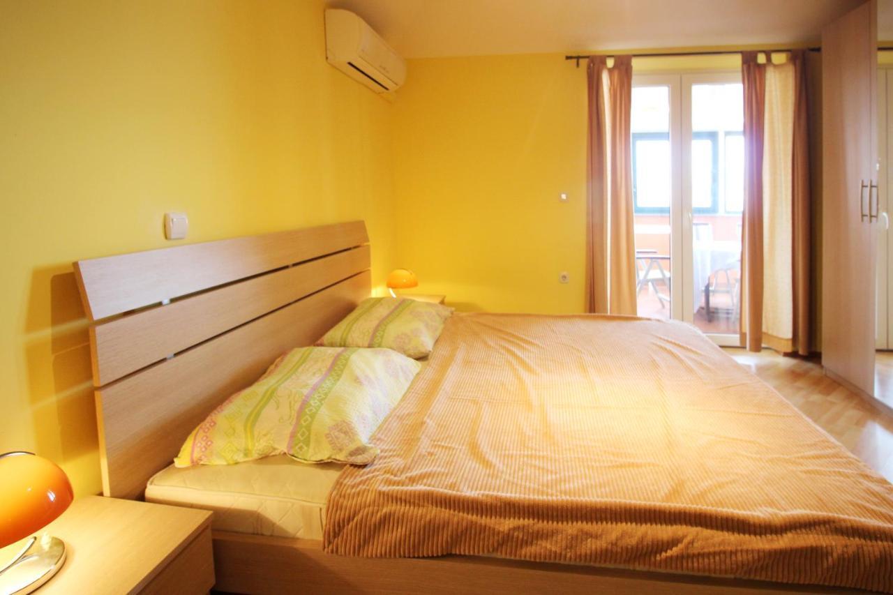 באסקה Apartments Pintar Zarok מראה חיצוני תמונה
