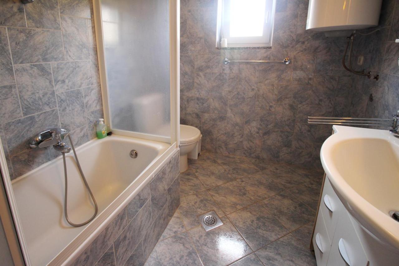 באסקה Apartments Pintar Zarok מראה חיצוני תמונה