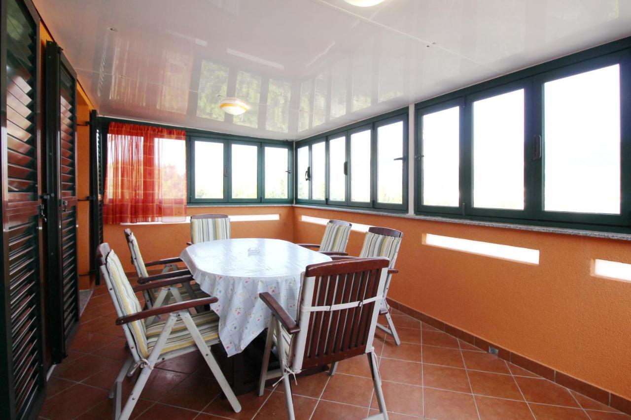 באסקה Apartments Pintar Zarok מראה חיצוני תמונה