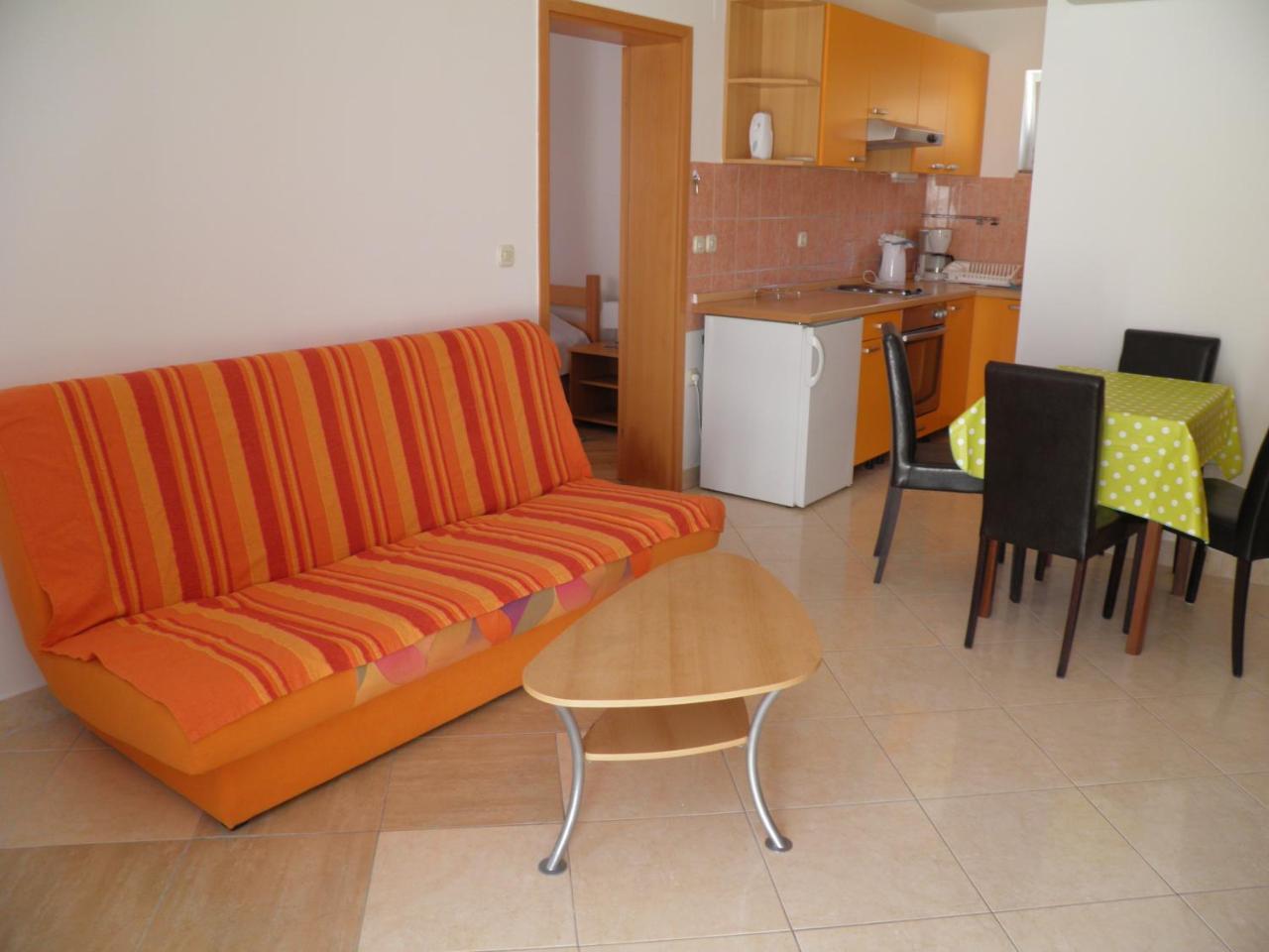 באסקה Apartments Pintar Zarok מראה חיצוני תמונה
