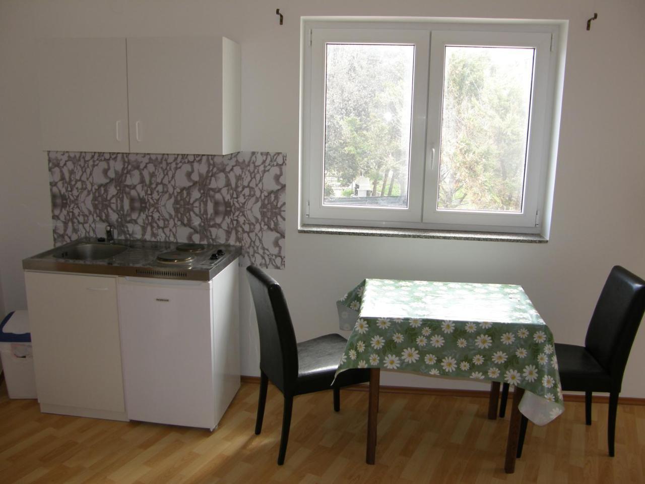 באסקה Apartments Pintar Zarok מראה חיצוני תמונה