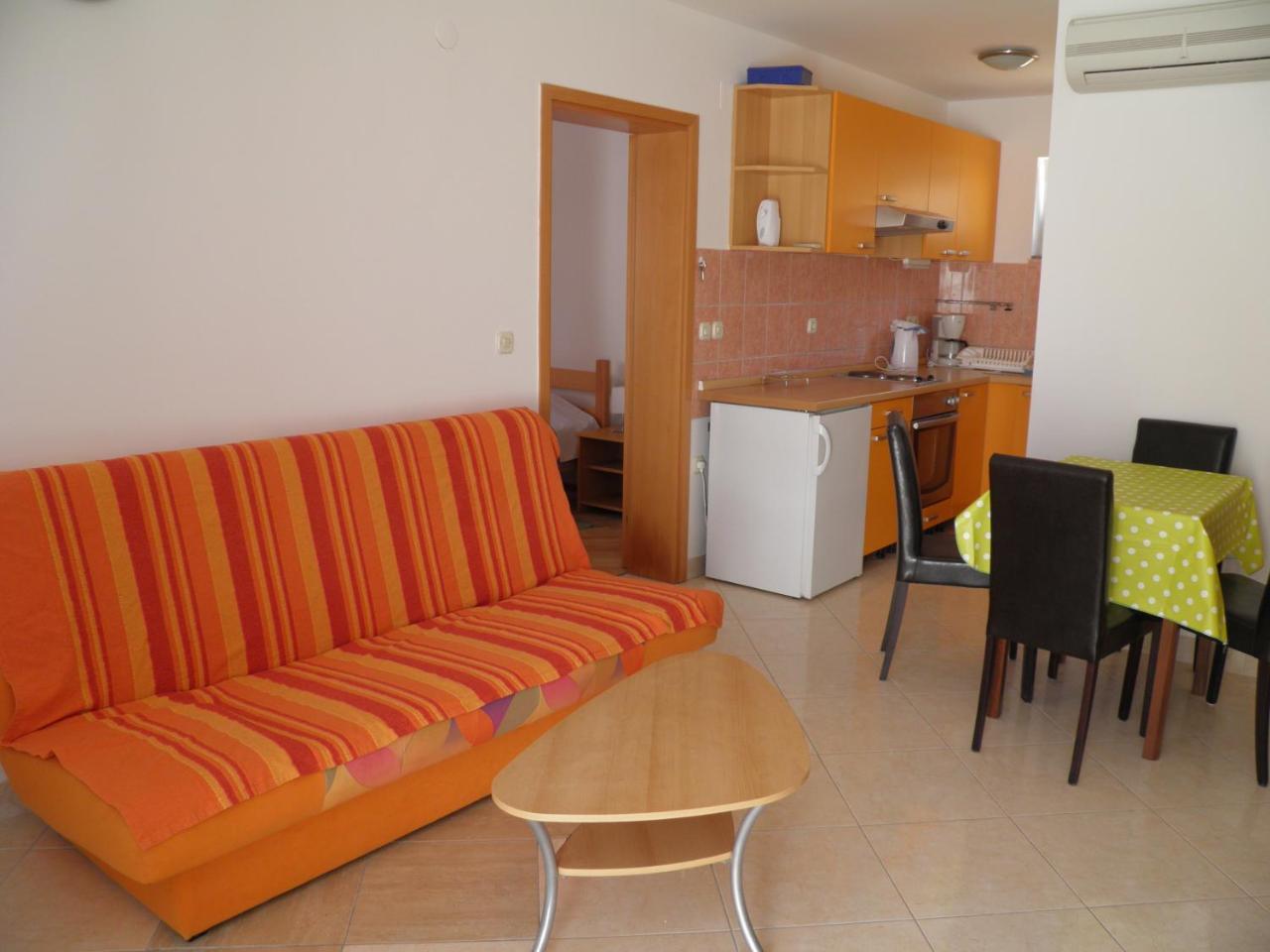 באסקה Apartments Pintar Zarok מראה חיצוני תמונה