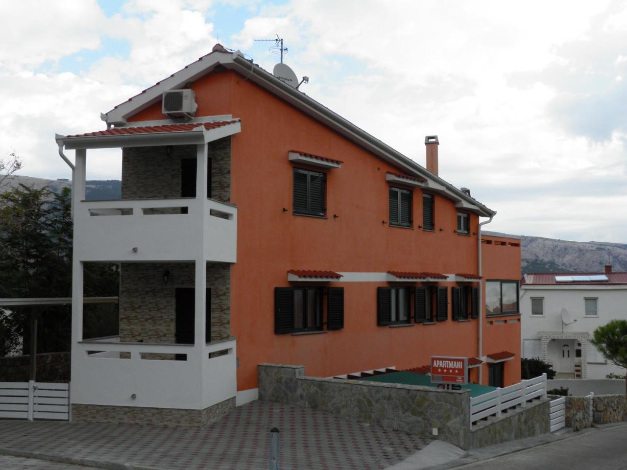 באסקה Apartments Pintar Zarok מראה חיצוני תמונה