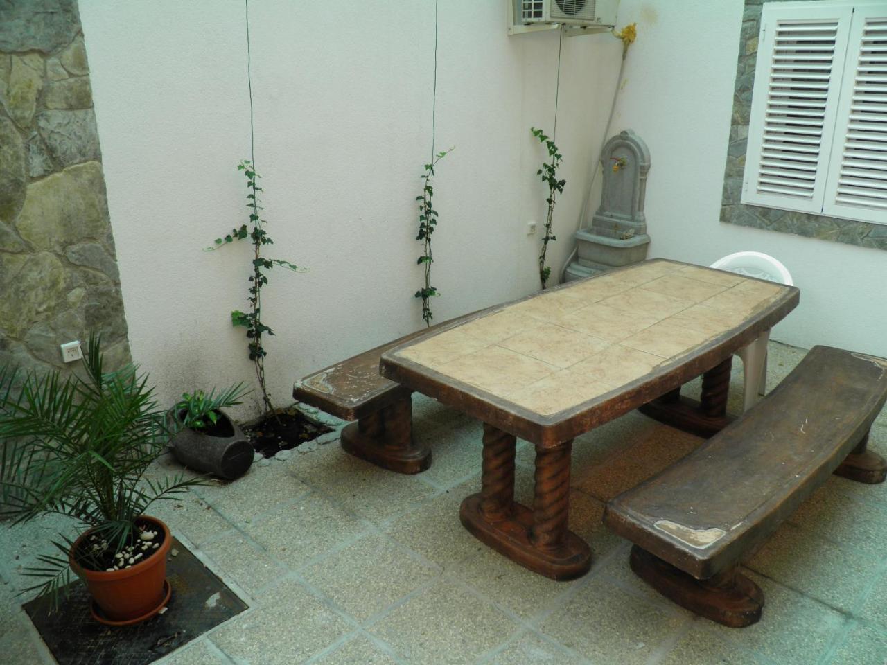 באסקה Apartments Pintar Zarok מראה חיצוני תמונה
